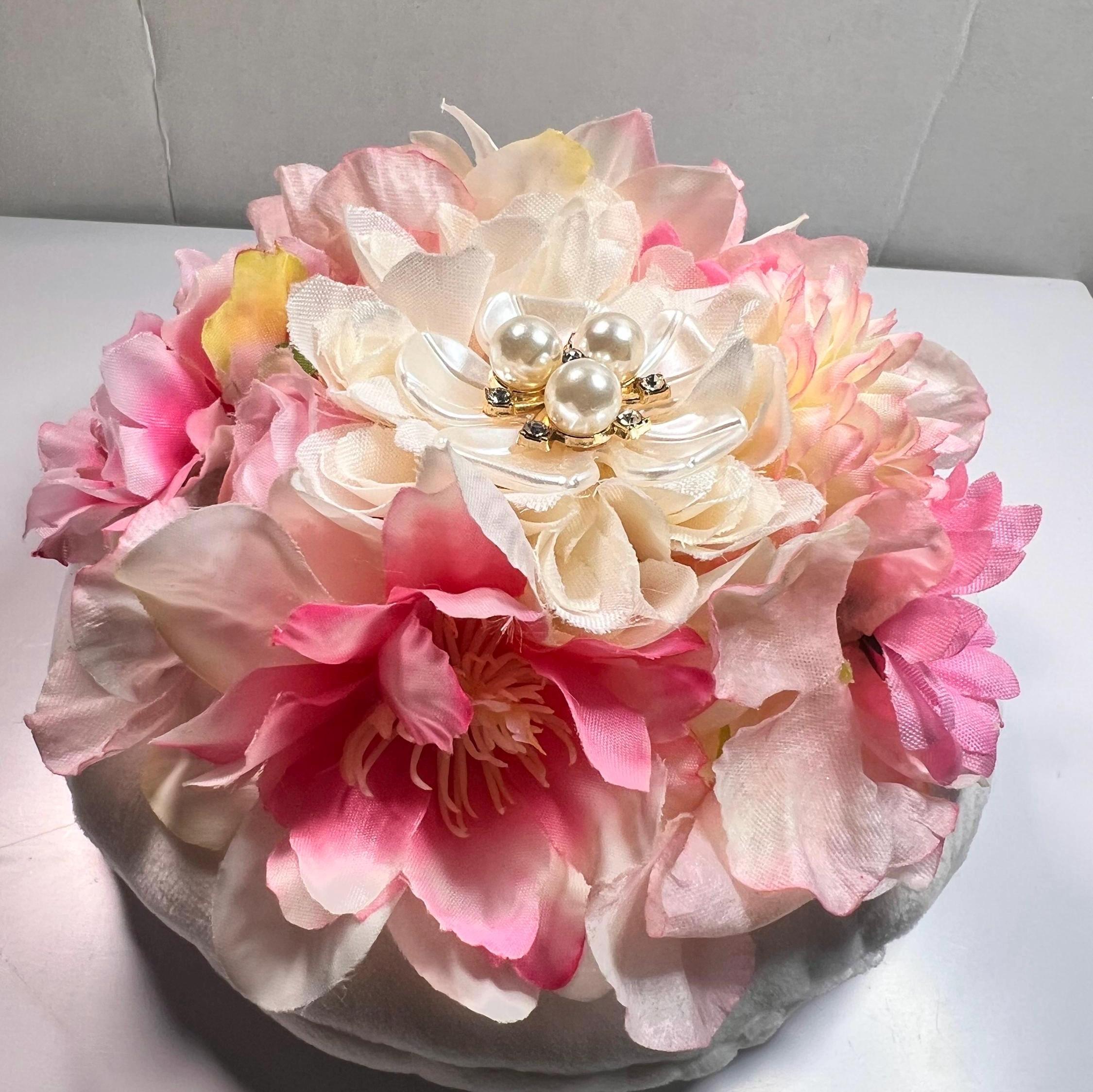Floral Powder Puff with Body Powder | Soft Glam Vanity Accessory