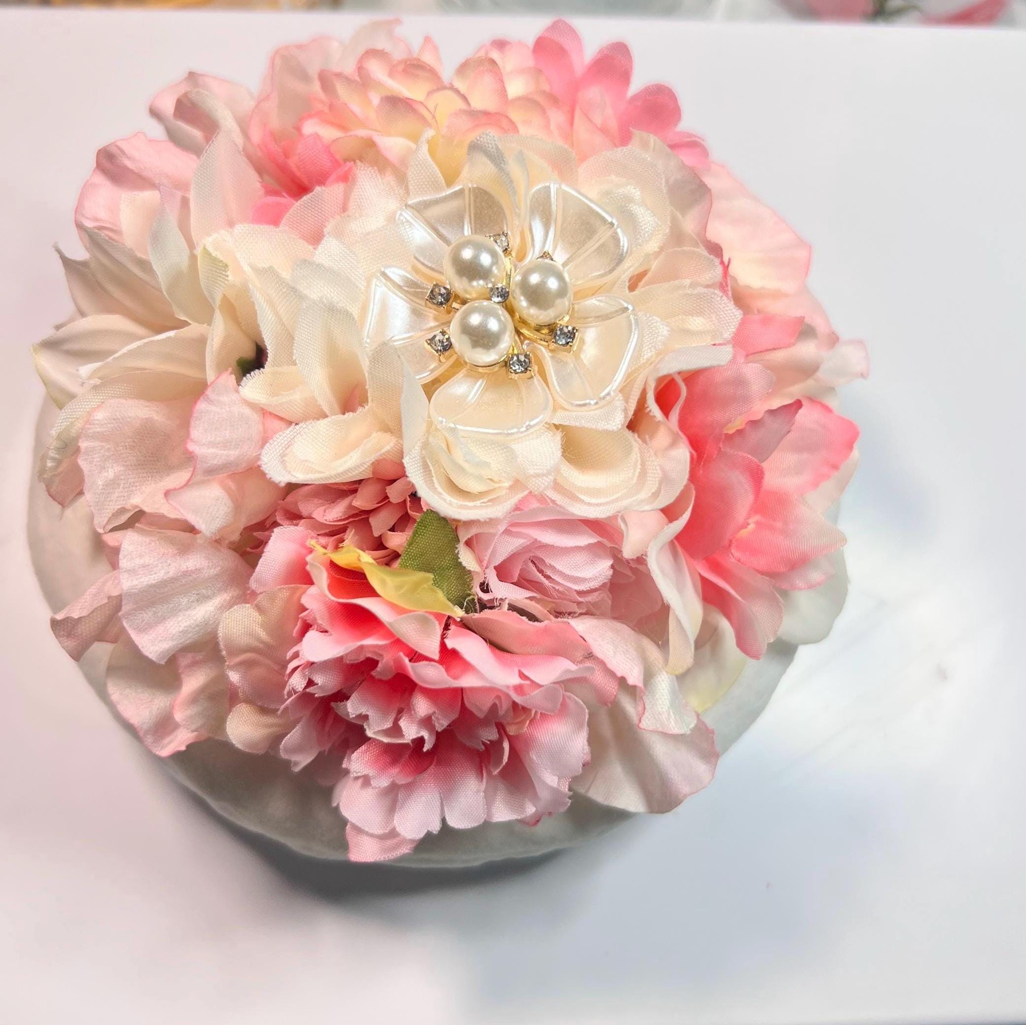 Floral Powder Puff with Body Powder | Soft Glam Vanity Accessory